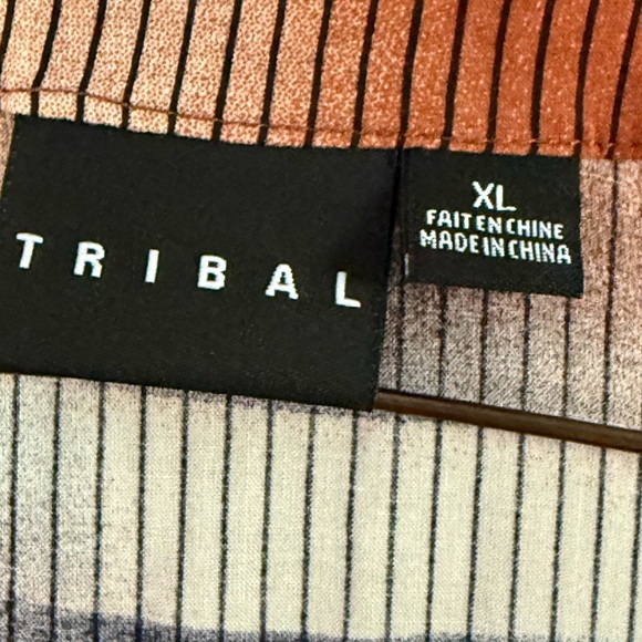 189. Tribal XL Top Multi Rust Print - Picture 7 of 7